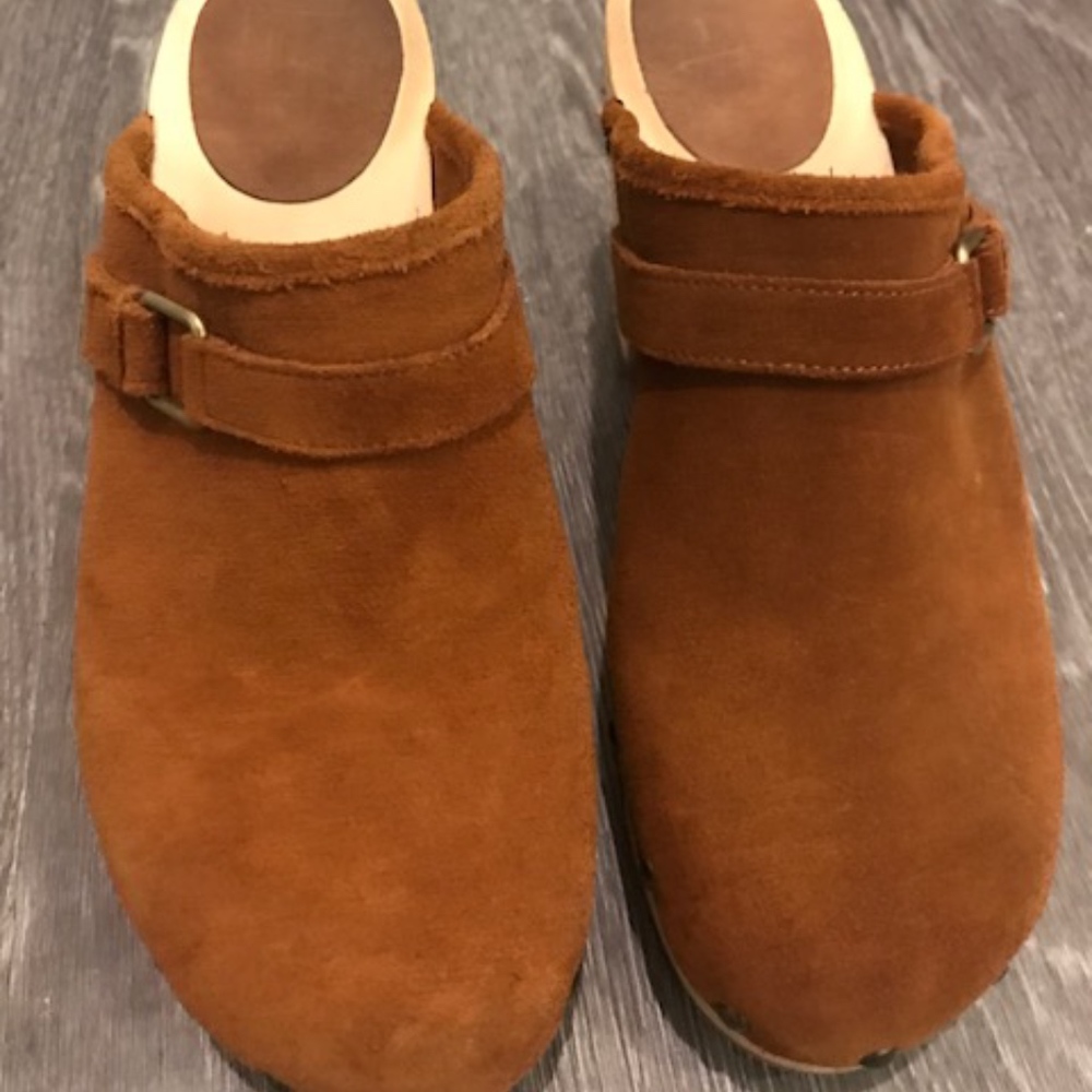 Gap Mules